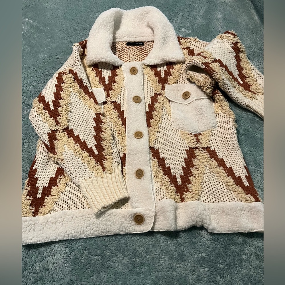 On Blue brand cozy sweater. Size Womens S.